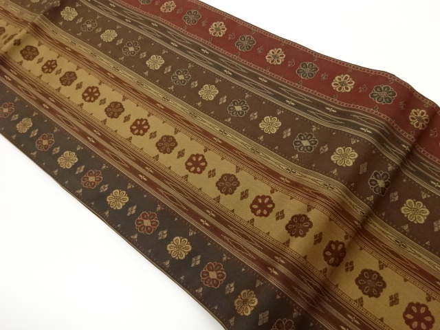 縞に花々模様織出し名古屋帯